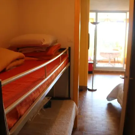 63, Héliopolis E Au Village Naturiste