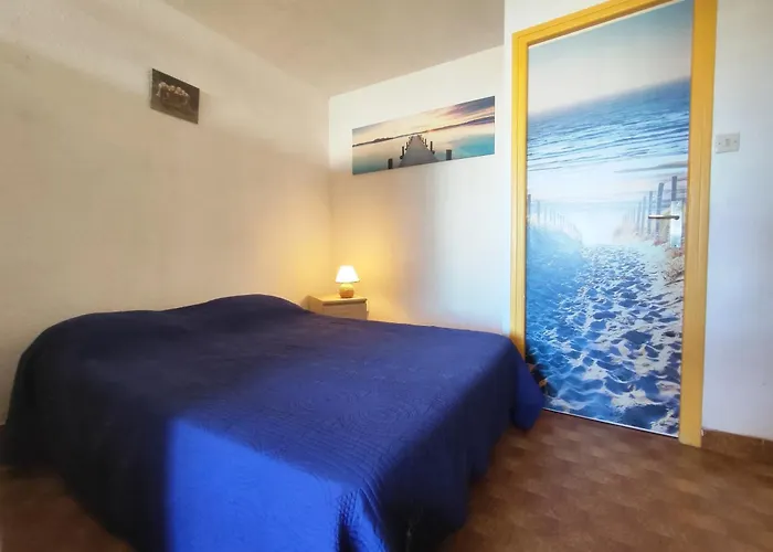 63, Heliopolis E, Village Naturiste * Agde